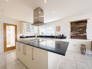 Photo 13- click for photo gallery